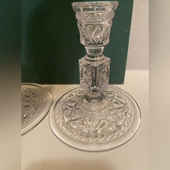 Vintage Pair of Imperial Cape Cod Pressed Glass Candlesticks - Picture 5 of 11